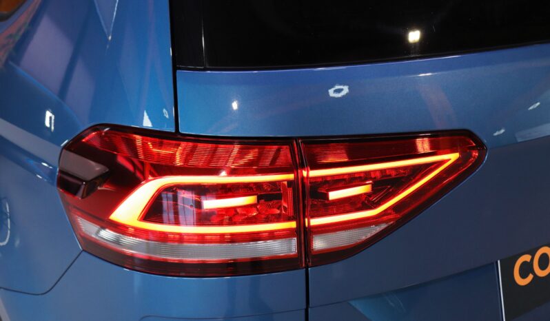 VOLKSWAGEN Touran Sport 2.0TDI DSG lleno