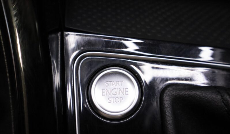 VOLKSWAGEN Touran Sport 2.0TDI DSG lleno