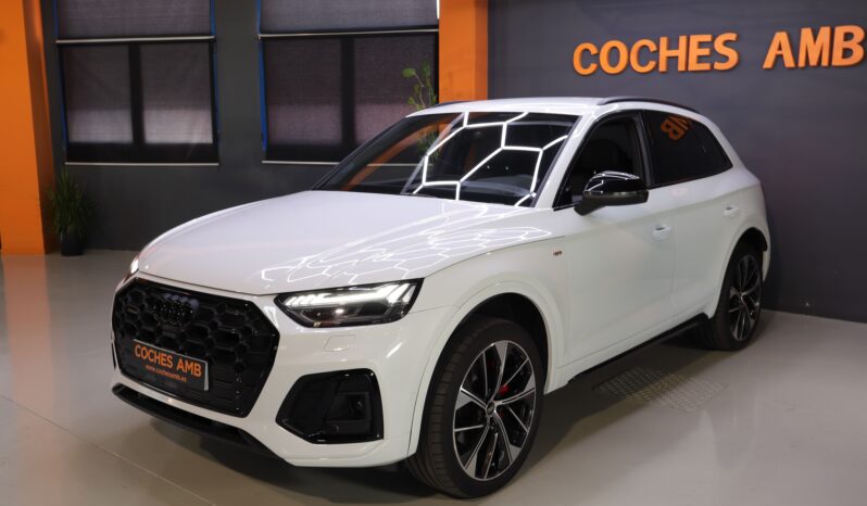 AUDI Q5 45TFSI Black line lleno