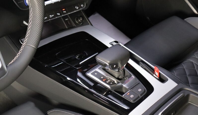 AUDI Q5 45TFSI Black line lleno
