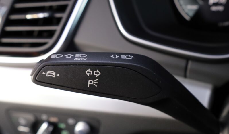 AUDI Q5 45TFSI Black line lleno