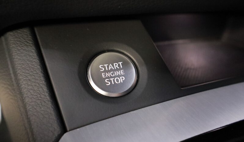 AUDI Q5 45TFSI Black line lleno