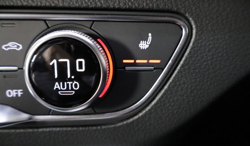 AUDI Q5 45TFSI Black line lleno