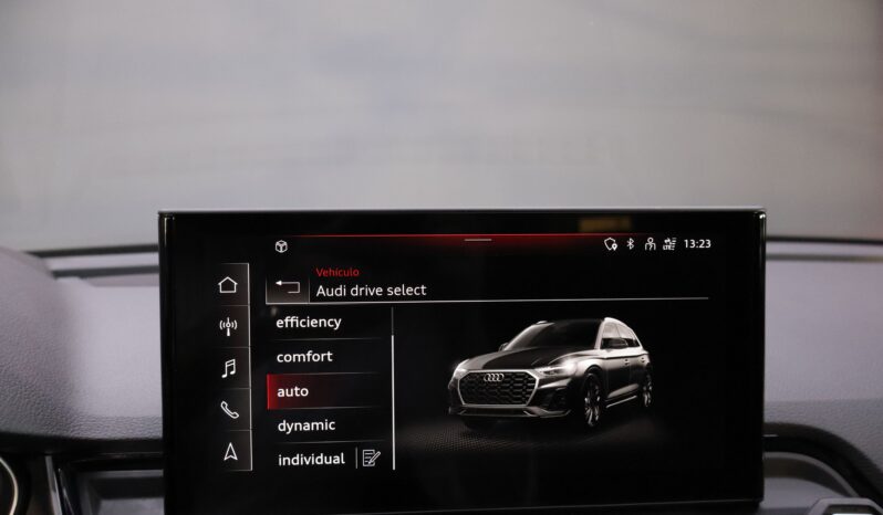 AUDI Q5 45TFSI Black line lleno