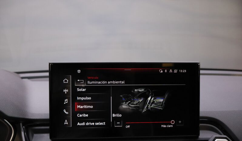 AUDI Q5 45TFSI Black line lleno