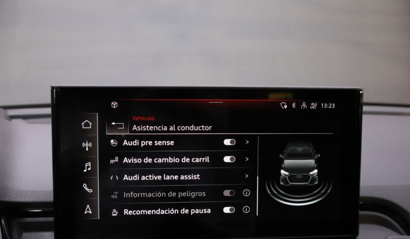 AUDI Q5 45TFSI Black line lleno