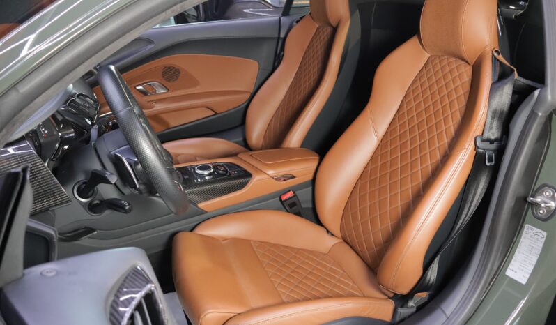 AUDI R8 V10 performance lleno