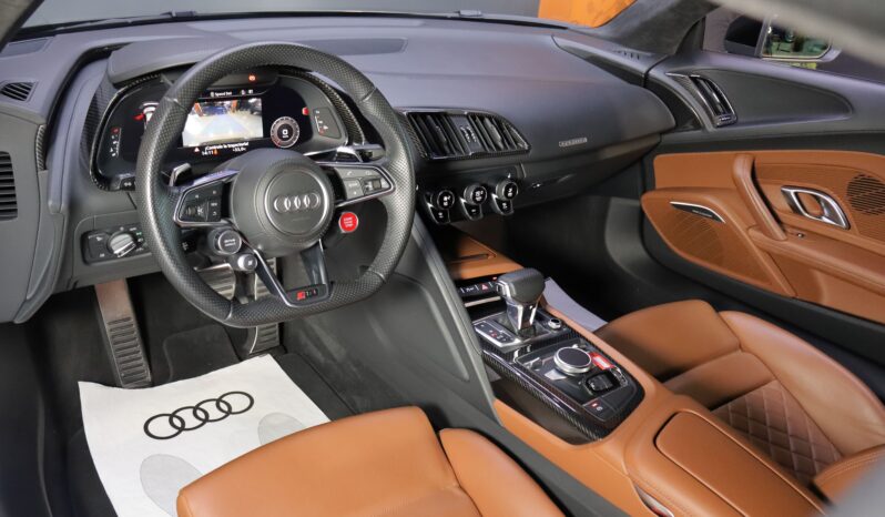 AUDI R8 V10 performance lleno