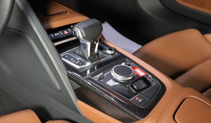 AUDI R8 V10 performance lleno