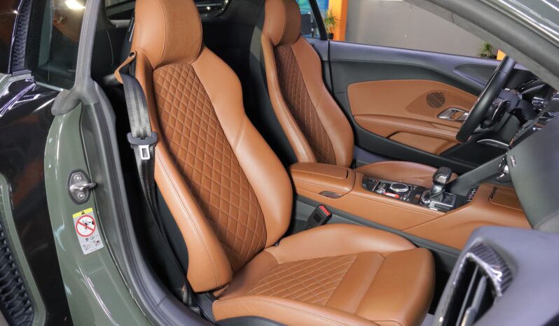 AUDI R8 V10 performance lleno