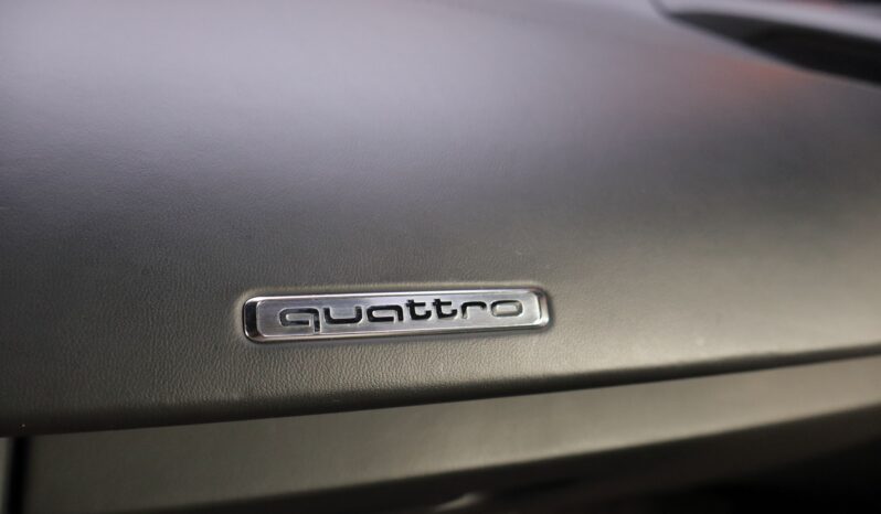 AUDI R8 V10 performance lleno
