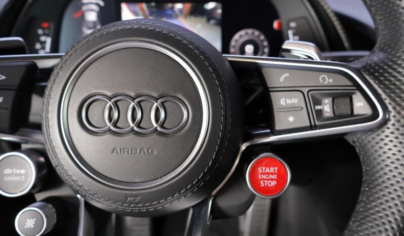 AUDI R8 V10 performance lleno