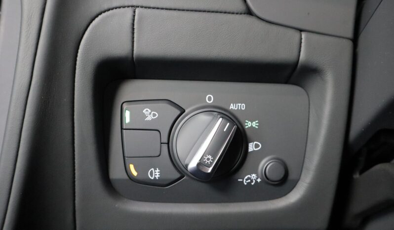 AUDI R8 V10 performance lleno