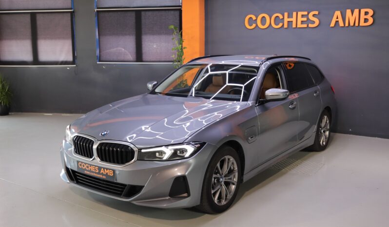 BMW 320e Touring lleno