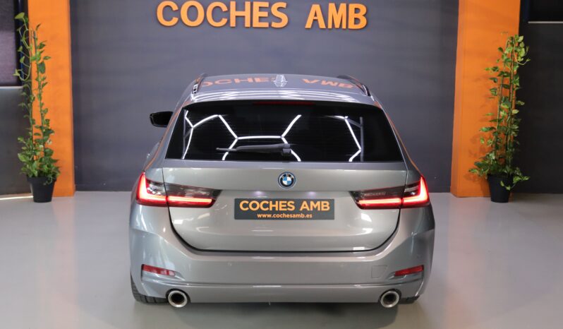 BMW 320e Touring lleno
