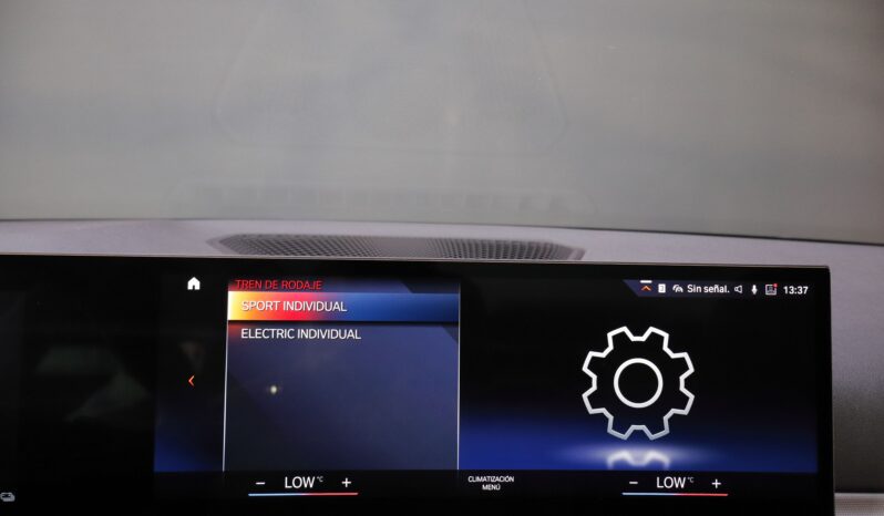 BMW 320e Touring lleno