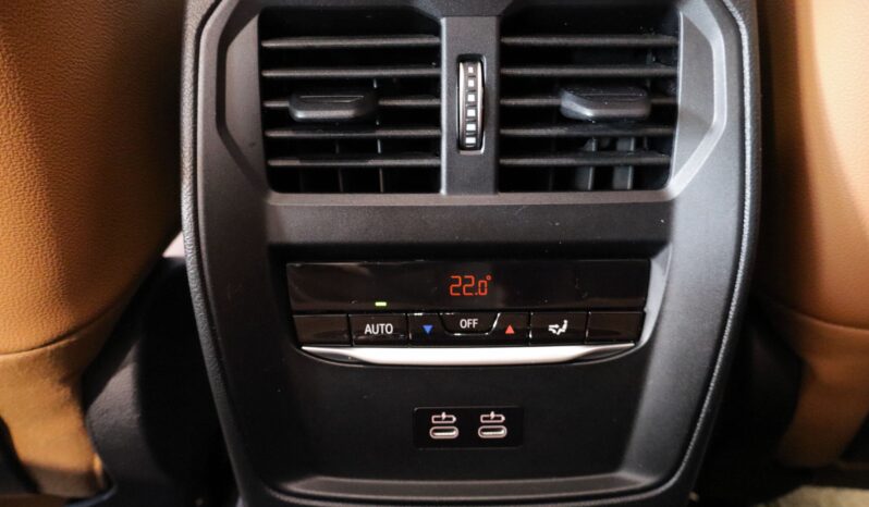 BMW 320e Touring lleno