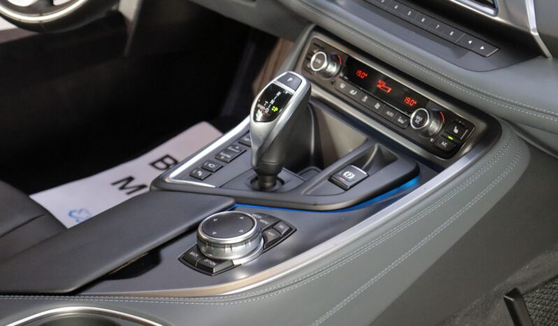 BMW i8 lleno