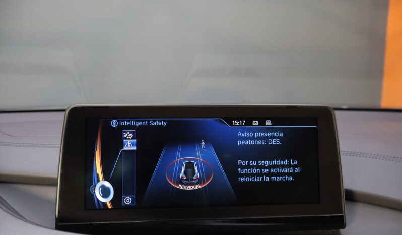 BMW i8 lleno