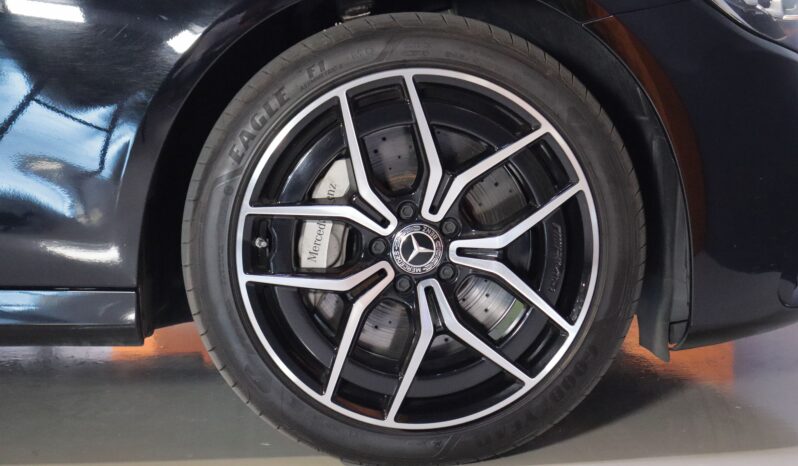 MERCEDES-BENZ E300e AMG lleno
