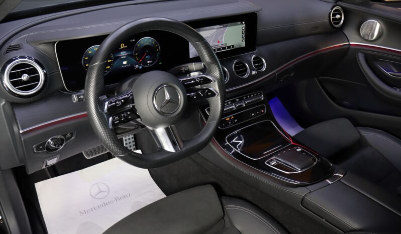 MERCEDES-BENZ E300e AMG lleno