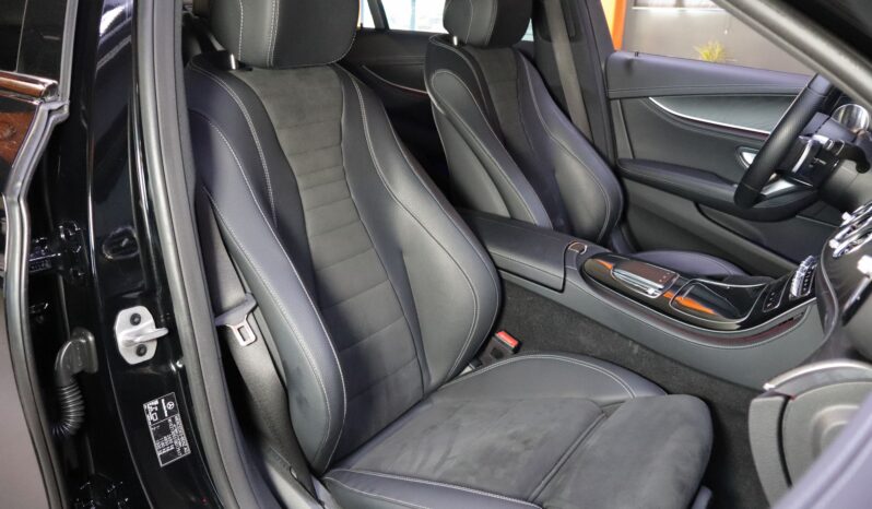 MERCEDES-BENZ E300e AMG lleno