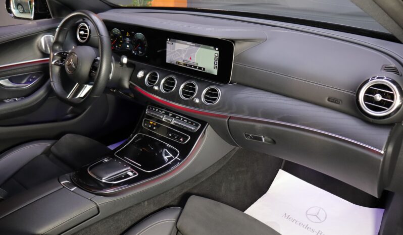 MERCEDES-BENZ E300e AMG lleno