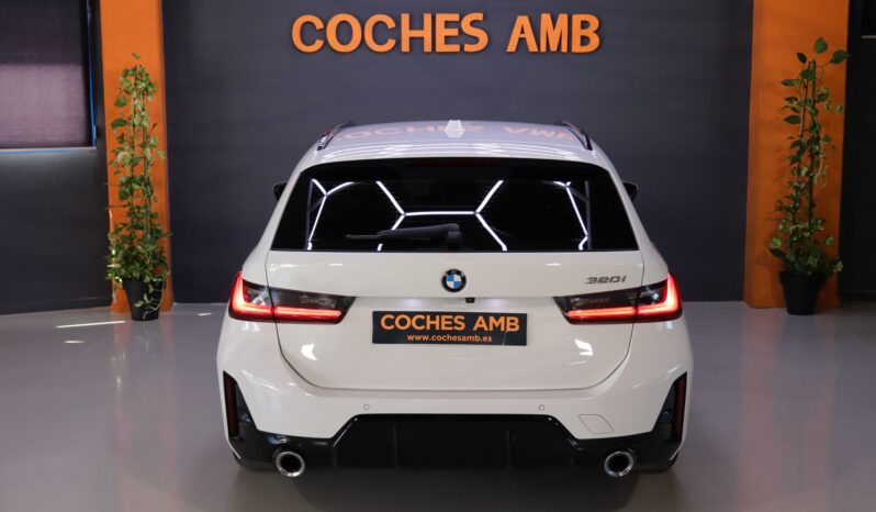 BMW 320i Touring M lleno