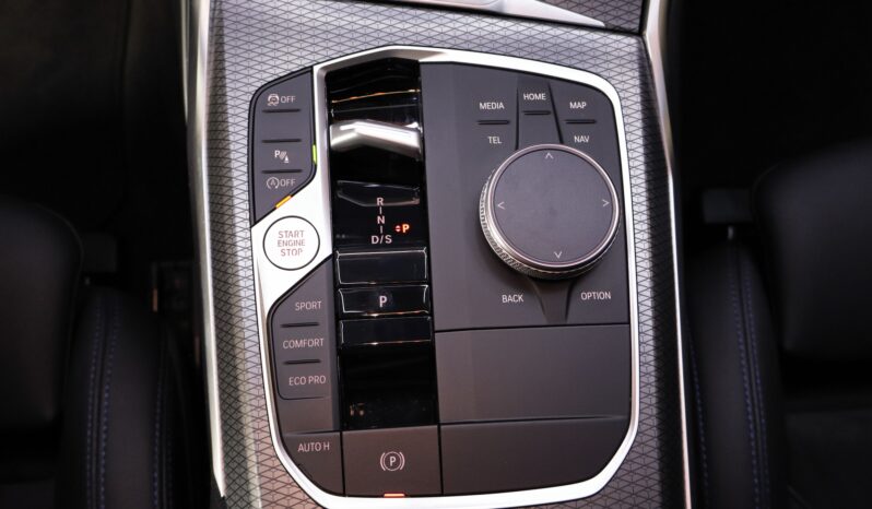 BMW 320i Touring M lleno