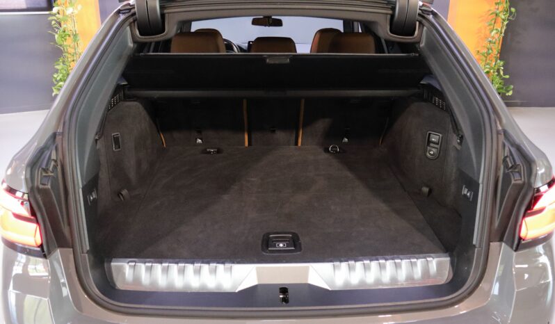 BMW 530e Touring M lleno