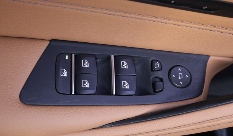 BMW 530e Touring M lleno