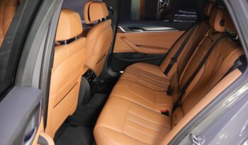 BMW 530e Touring M lleno