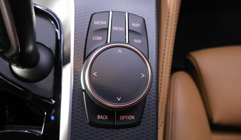 BMW 530e Touring M lleno