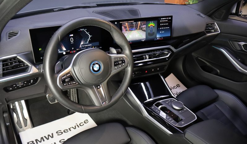 BMW 330e M lleno