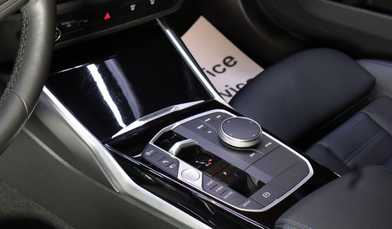 BMW 330e M lleno