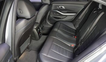 BMW 330e M lleno