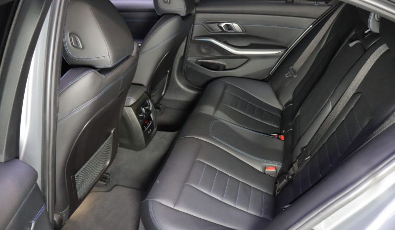 BMW 330e M lleno